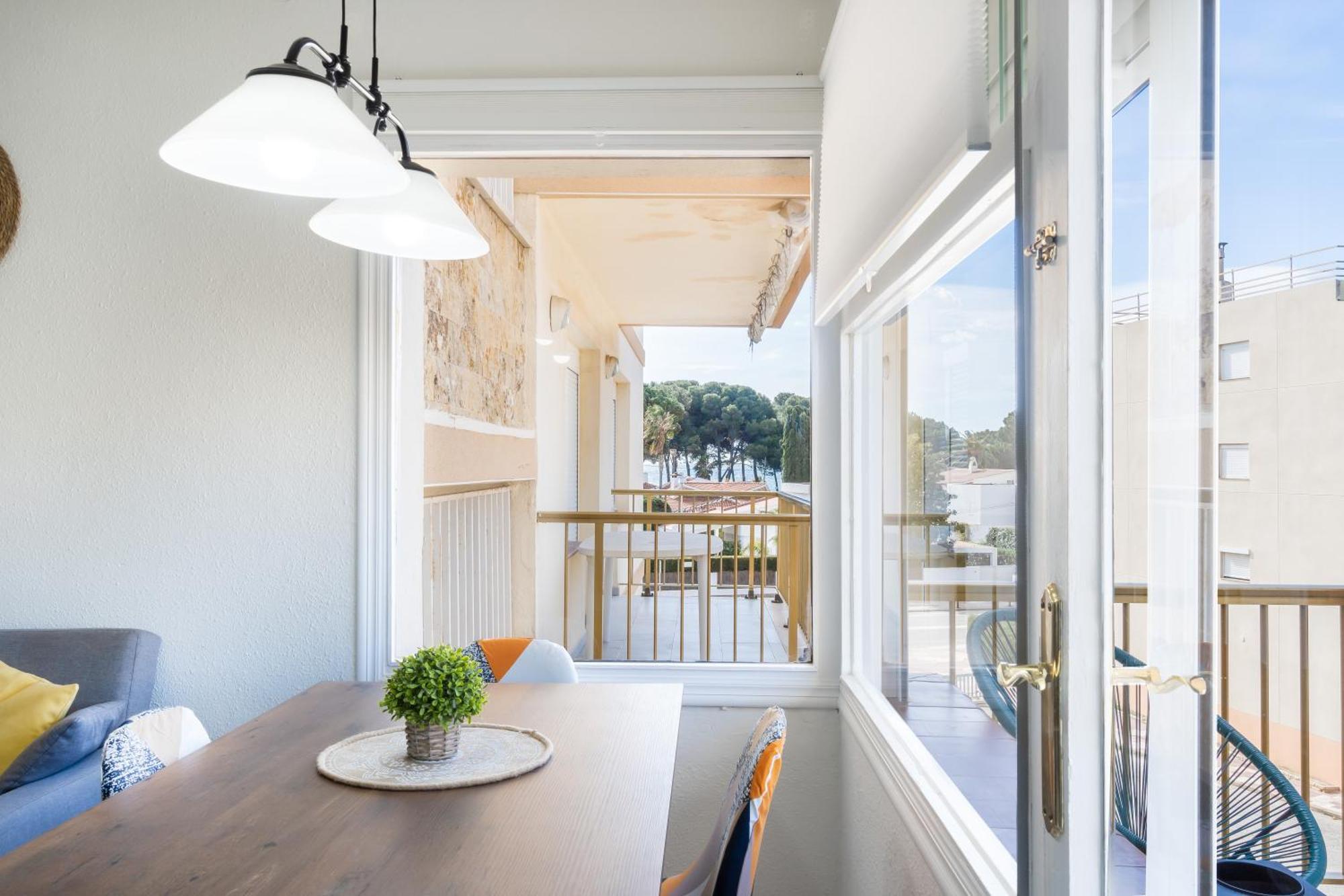 Coastal Paradise & Cozy Home With A 100M From The Beach! Cambrils Ngoại thất bức ảnh